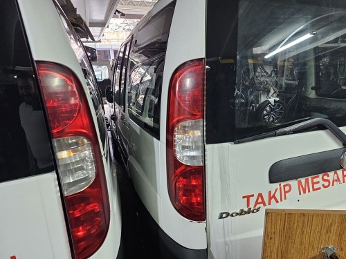 Fiat Doblo 2 çıkma sol arka stop camı